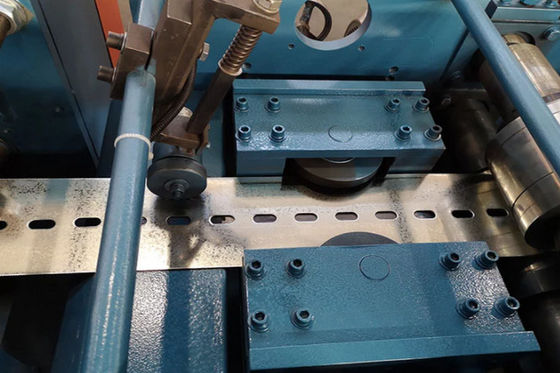 機械を形作る油圧3mm自動軽い鋼鉄キール ロール